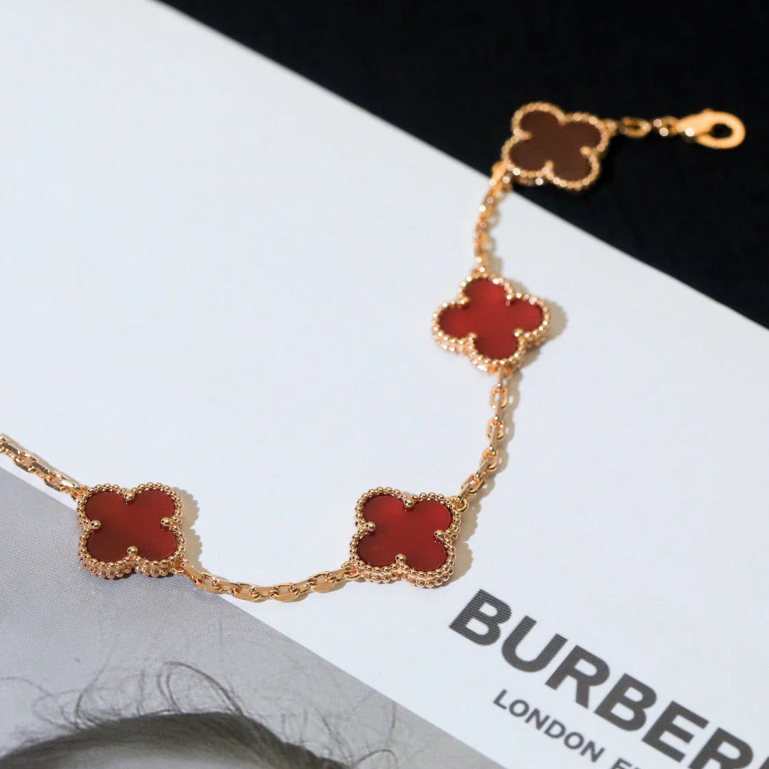 [RAFFINE] CLOVER 5 MOTIF RED CORNELIAN BRACELET COLLECTION