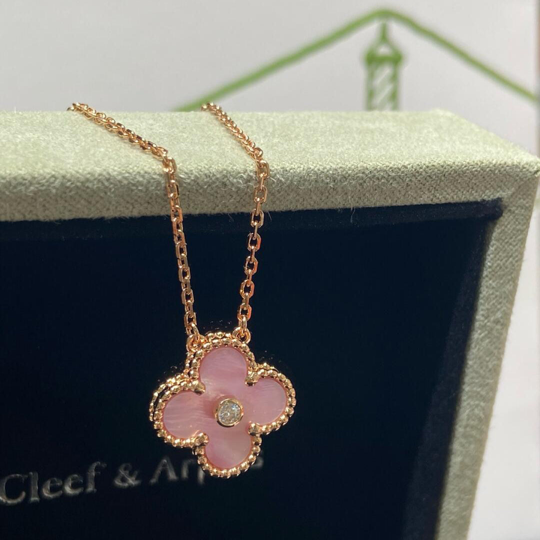 [RAFFINE]CLOVER 15MM DIAMOND PINK MOP NECKLACE