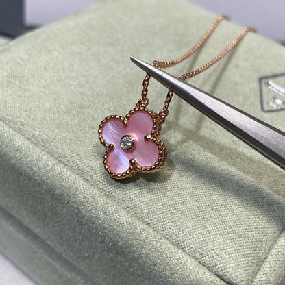 [RAFFINE]CLOVER 15MM DIAMOND PINK MOP NECKLACE