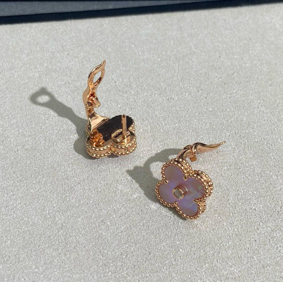 [RAFFINE]CLOVER MEDIUM 1 DIAMOND PINK EARRINGS