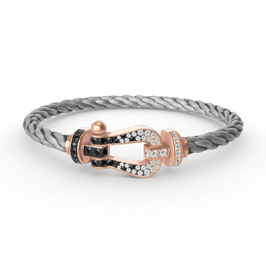 [Raffine]FORCE GROSSES HUFEISENARMBAND MIT SCHWARZEN WEISSEN DIAMANTEN UND ROSÉGOLD
