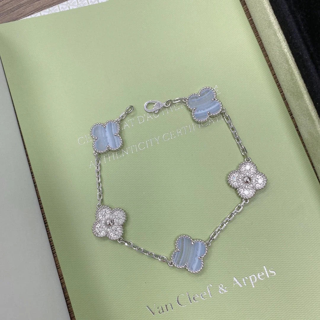 [RAFFINE] CLOVER 5 MOTIF PURPLE CHALCEDONY BRACELET COLLECTION