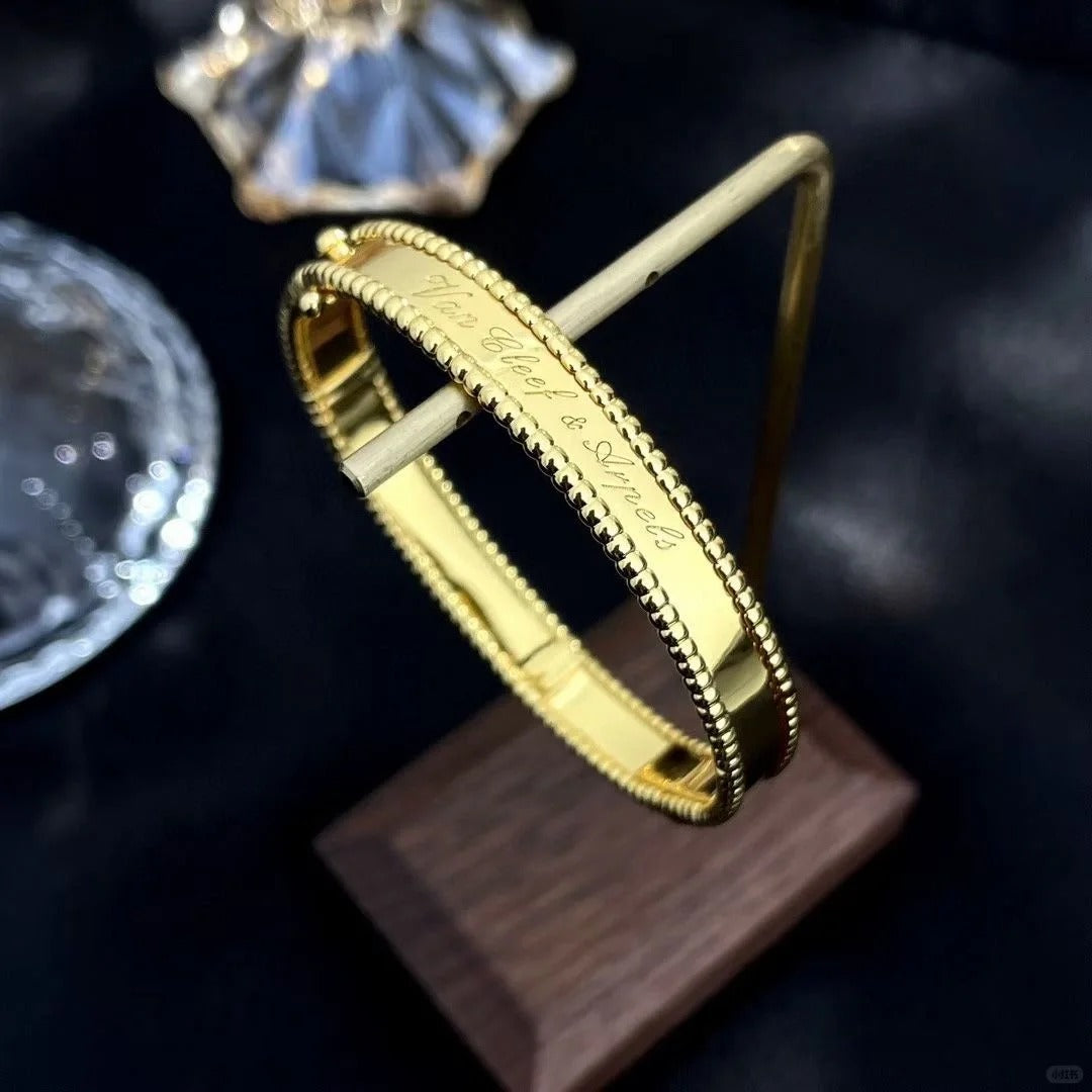 [LUXE]CLOVER PERLEE BRACELET SIGNATURE ENGRAVING SERIES