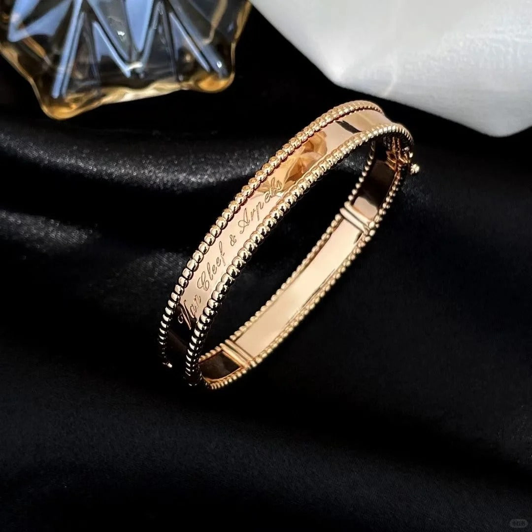 [LUXE]CLOVER PERLEE BRACELET SIGNATURE ENGRAVING SERIES