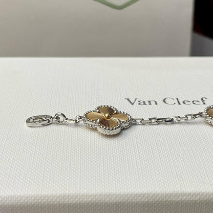 [RAFFINE]CLOVER  5 MOTIFS  CHRISTMAS LIMITED EDITION BRACELET