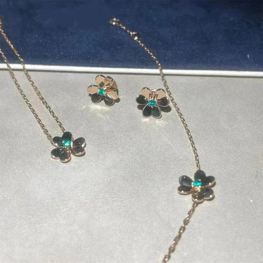 [RAFFINE]PENDIENTES DE MALAQUITA CON FLOR FRÍVULA