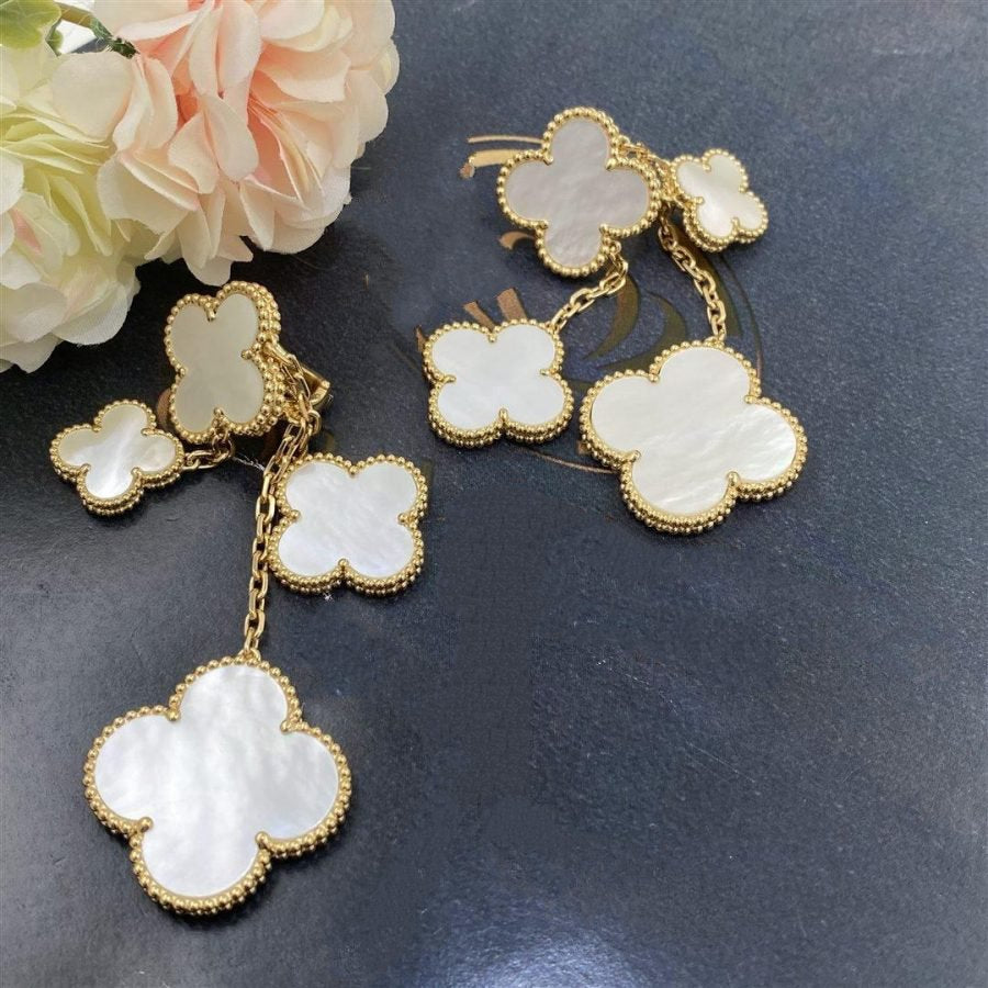 [RAFFINE]CLOVER EARRINGS WHITE MOP 4 MOTIFS GOLD