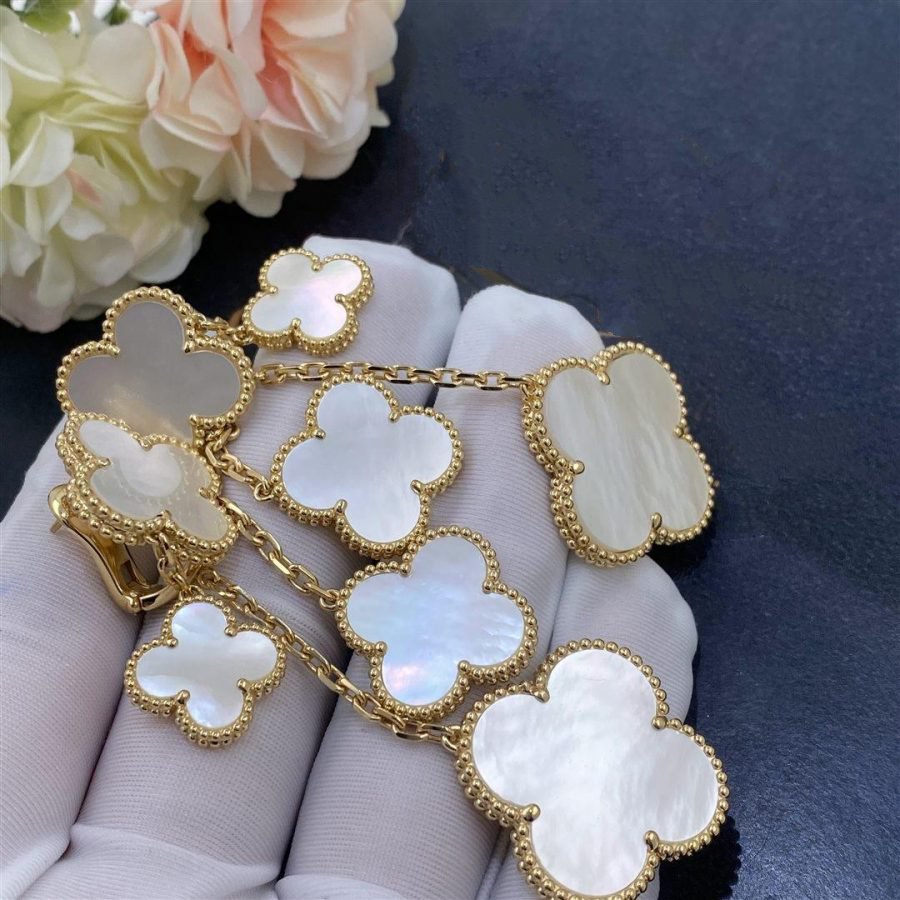 [RAFFINE]CLOVER EARRINGS WHITE MOP 4 MOTIFS GOLD