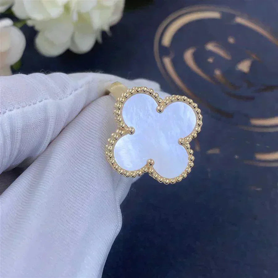 [RAFFINE]CLOVER WHITE MOP RING