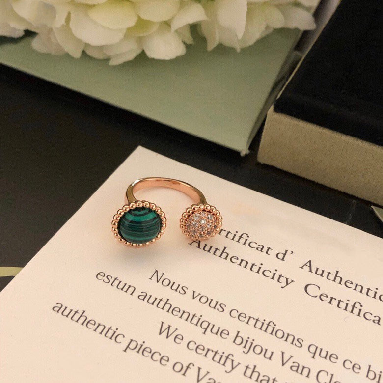 [RAFFINE]PERLEE COULEURS DIAMANTES ORO ROSA ENTRE EL ANILLO DEL DEDO