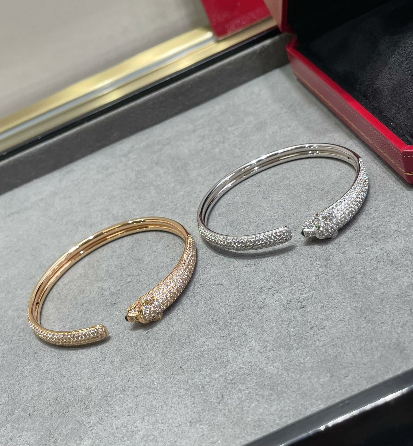 [RAFFINE]PANTHERE PULSERA ABIERTA CON DIAMANTES