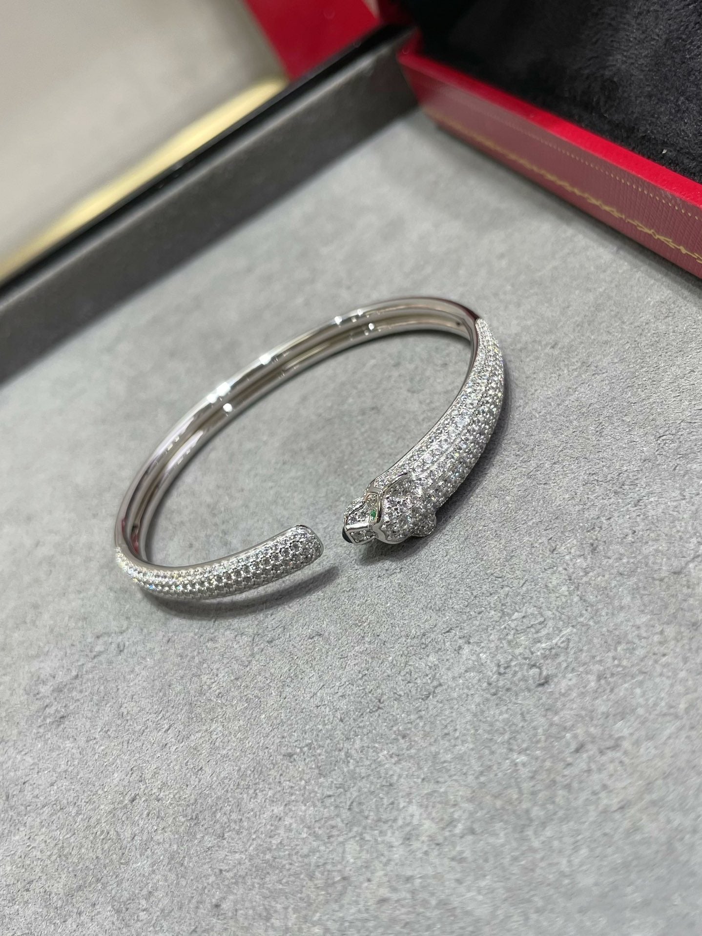[RAFFINE]PANTHERE PULSERA ABIERTA CON DIAMANTES