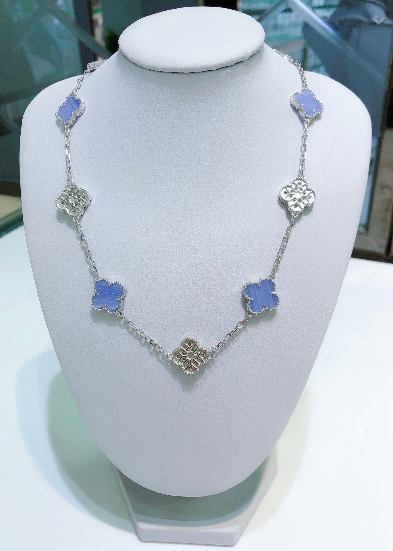 [RAFFINE]CLOVER 10 MOTIFS CHALCEDONY DIAMONDS SILVER NECKLACE