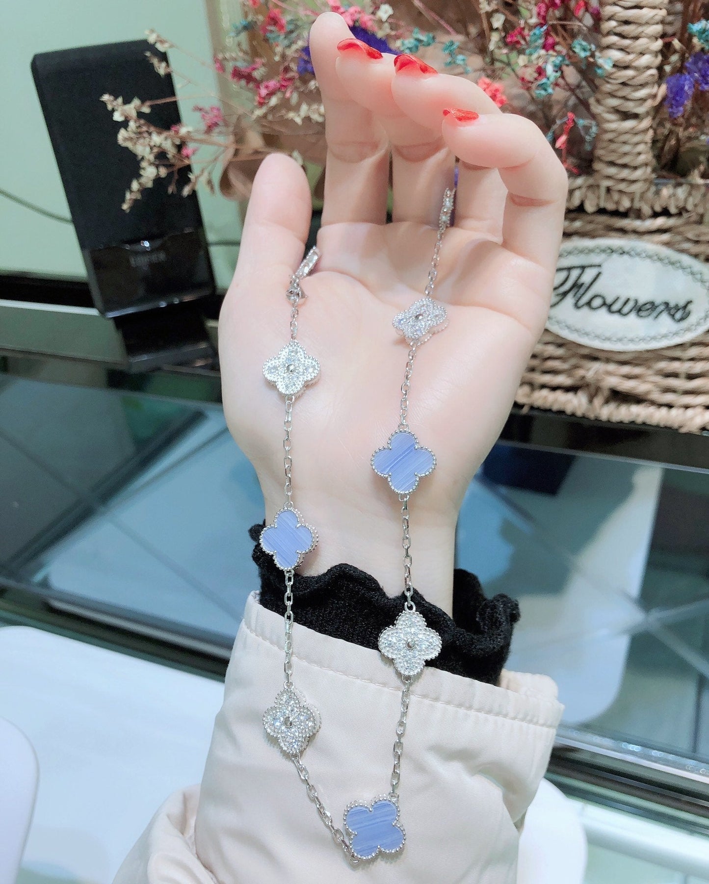 [RAFFINE]CLOVER 10 MOTIFS CHALCEDONY DIAMONDS SILVER NECKLACE