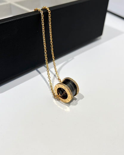 [RAFFINE]ZERO 1 COLLAR DE ORO ROSA CON DIAMANTES DE CERÁMICA NEGRA