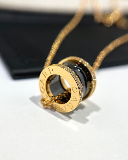 [RAFFINE]ZERO 1 COLLAR DE ORO ROSA CON DIAMANTES DE CERÁMICA NEGRA